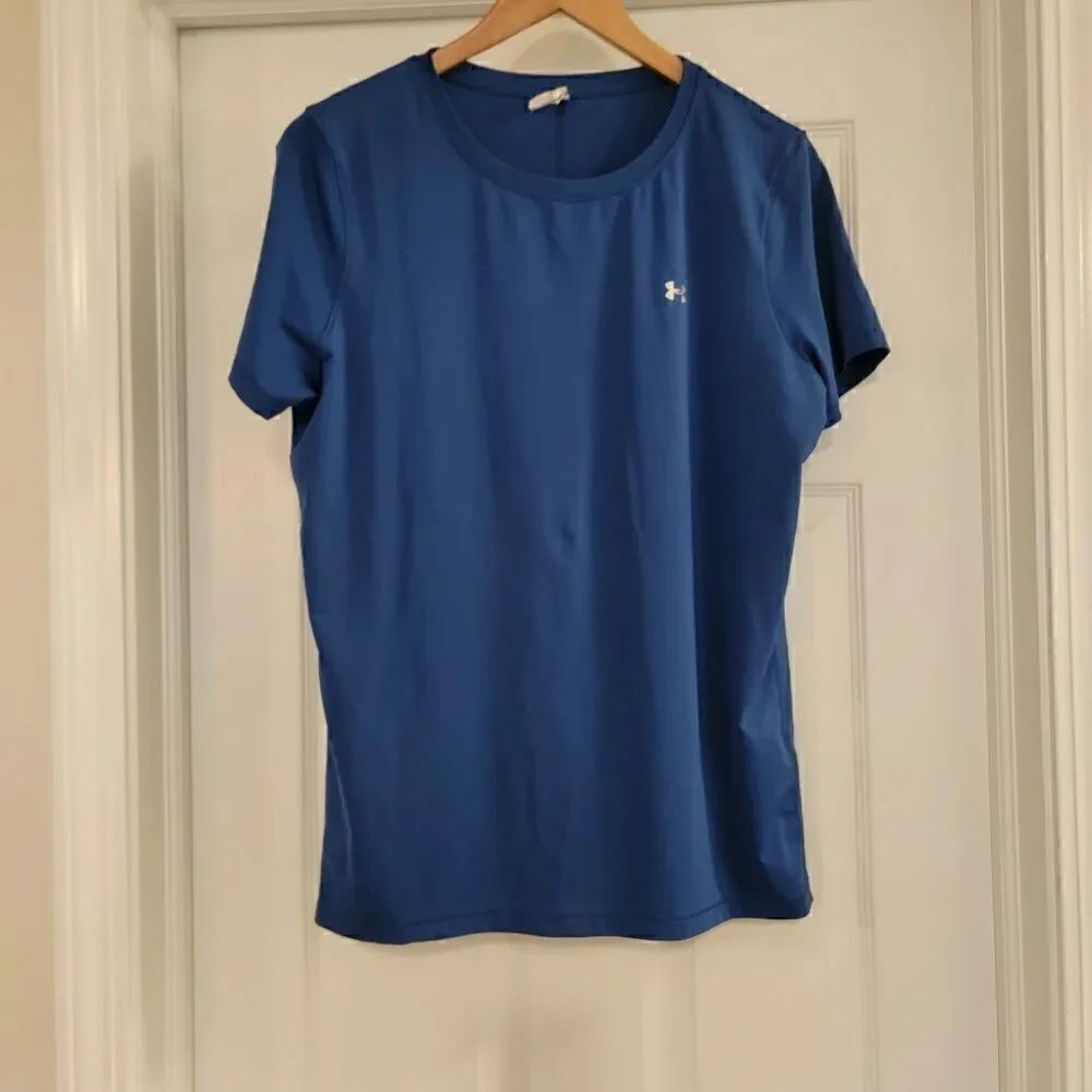 UNDER ARMOUR Heat Gear fitted Blue tshirt size medium